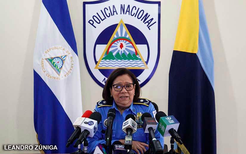 policias
